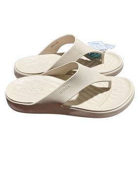 CROCS NWT Getaway Platform Flip Size W10 Stucco Cream Wedge Flip Flops Sandals